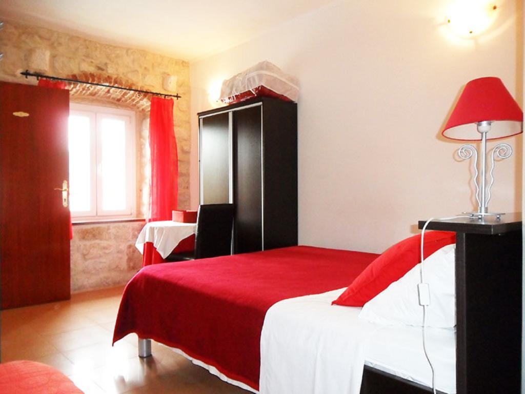 Apartments Riva Трогир Номер фото